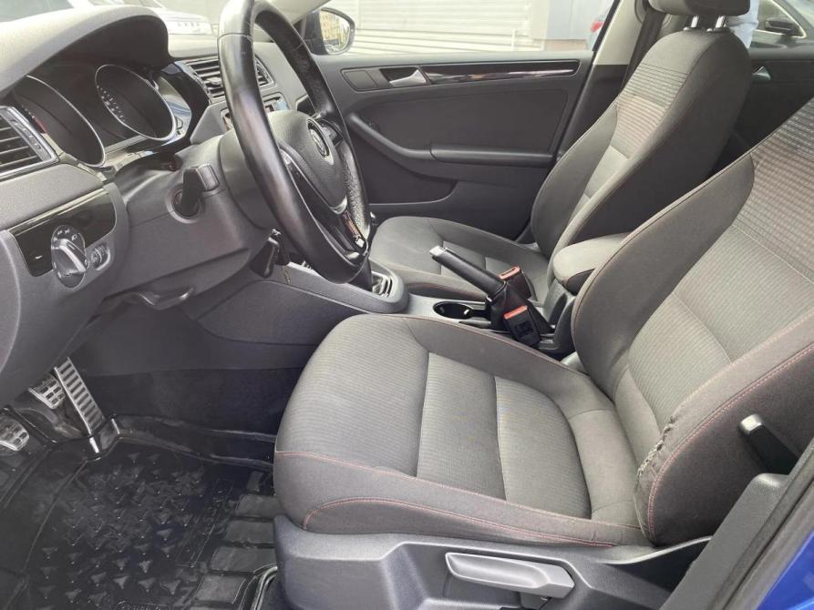 Volkswagen Jetta VI Рестайлинг Альметьевск  - изображение 10