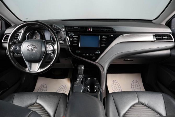 Toyota Camry VIII (XV70) с пробегом 2019 года, цена 2 499 000 рублей, 104700 км, седан, Автокод Объявления