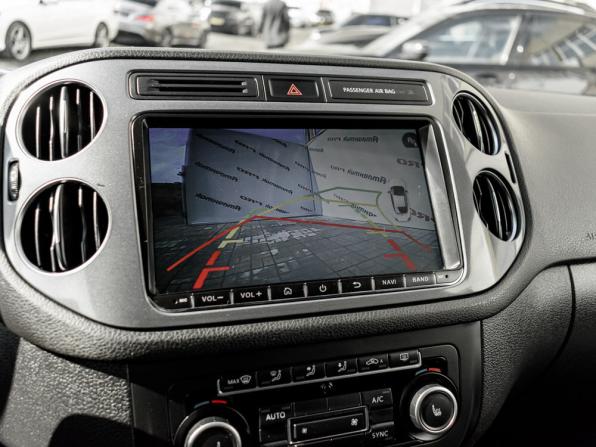 Volkswagen Tiguan I Рестайлинг с пробегом 2013 года, цена 1 600 000 рублей, 102024 км, внедорожник, Автокод Объявления