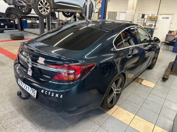 Opel Insignia I Рестайлинг с пробегом 2014 года, цена 859 000 рублей, 263000 км, лифтбек, Автокод Объявления