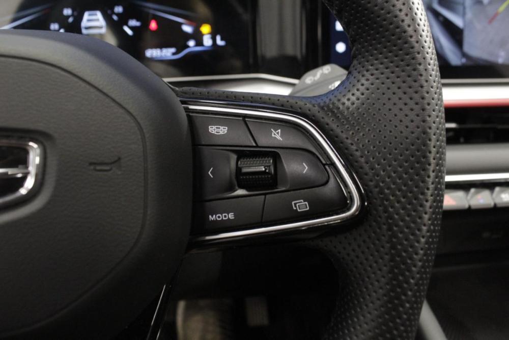 Geely Coolray I Рестайлинг Брянск  - изображение 11