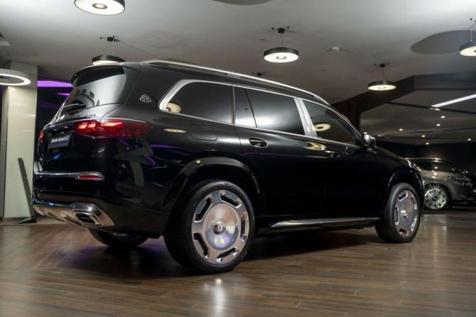 Новый Mercedes-Benz Maybach GLS I Рестайлинг 2024 года, цена 32 000 000 рублей, внедорожник, Автокод Объявления