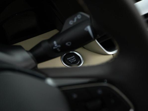 Geely Monjaro I Рестайлинг с пробегом 2024 года, цена 3 949 050 рублей, 23748 км, внедорожник, Автокод Объявления