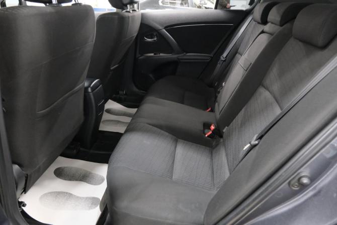 Toyota Avensis III с пробегом 2009 года, цена 1 049 000 рублей, 370000 км, седан, Автокод Объявления