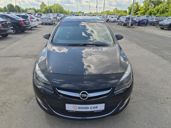 Opel Astra J Рестайлинг с пробегом 2014 года, цена 630 000 рублей, 201887 км, хэтчбек, Автокод Объявления