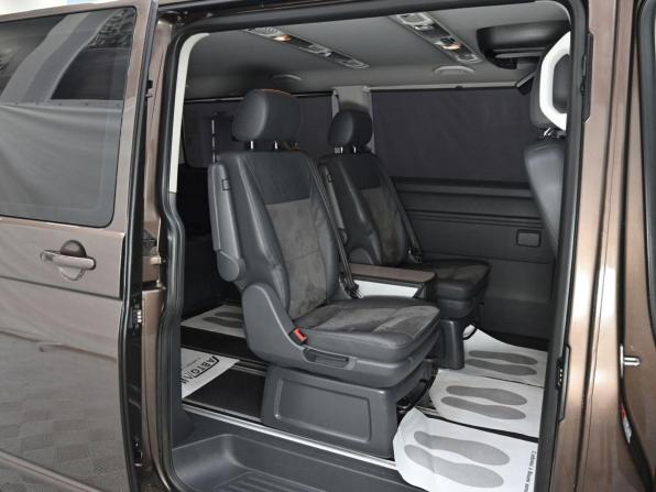 Volkswagen Multivan T5 Рестайлинг с пробегом 2014 года, цена 1 819 000 рублей, 124137 км, минивэн, Автокод Объявления