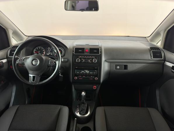 Volkswagen Touran I Рестайлинг 2 с пробегом 2012 года, цена 1 030 000 рублей, 160966 км, компактвэн, Автокод Объявления