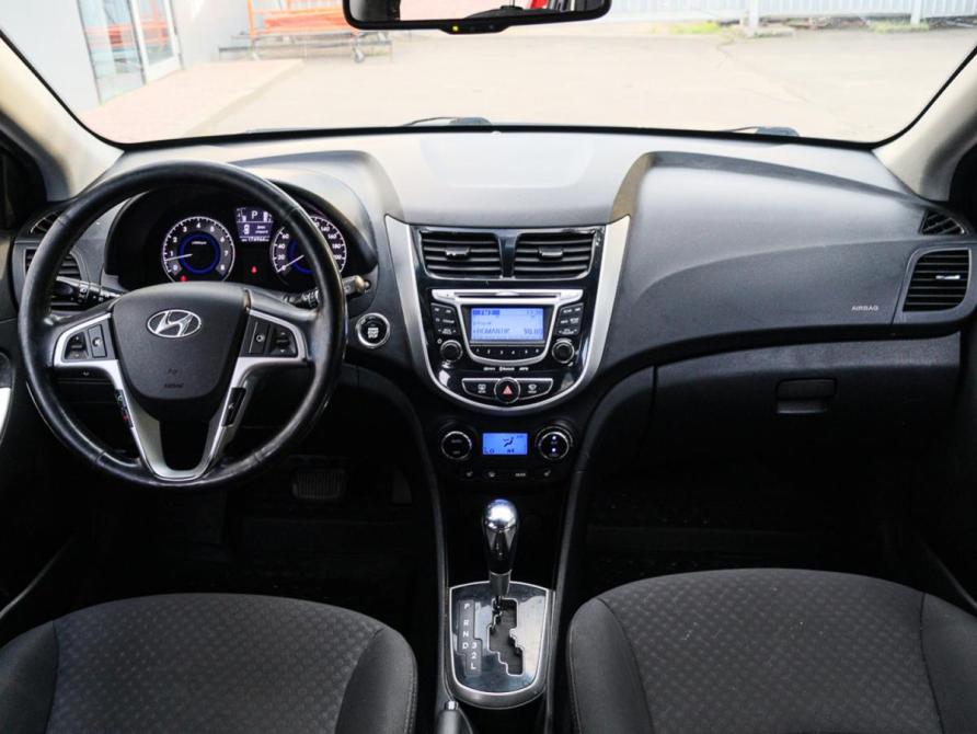 Hyundai Solaris I Москва  - изображение 9