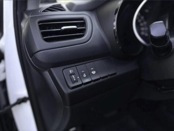 Kia Rio III Рестайлинг с пробегом 2016 года, цена 1 330 000 рублей, 49000 км, седан, Автокод Объявления