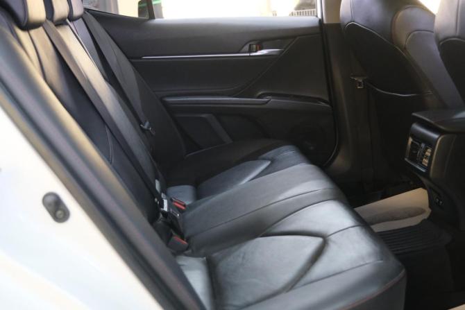 Toyota Camry VIII (XV70) Рестайлинг с пробегом 2021 года, цена 2 759 000 рублей, 54000 км, седан, Автокод Объявления