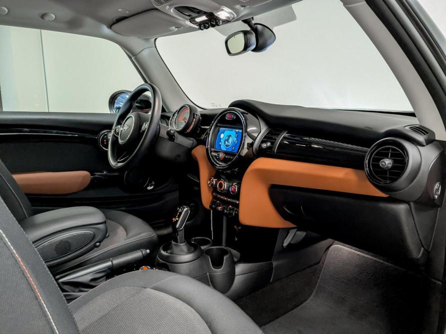 Mini Hatch III (F55/F56) Рестайлинг Москва  - изображение 11