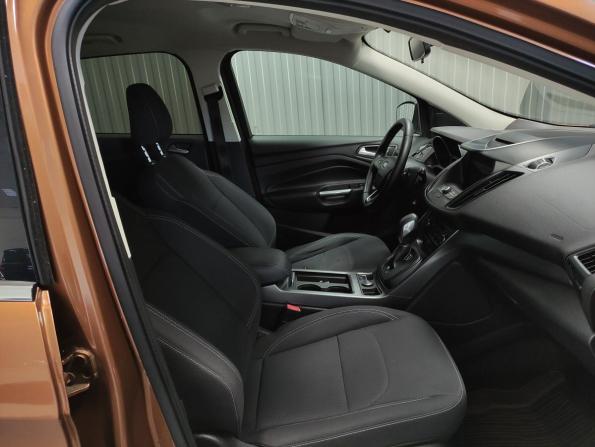 Ford Kuga II Рестайлинг с пробегом 2018 года, цена 1 890 000 рублей, 73150 км, внедорожник, Автокод Объявления