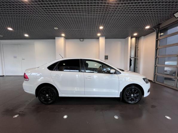 Volkswagen Polo V с пробегом 2015 года, цена 792 000 рублей, 196630 км, седан, Автокод Объявления