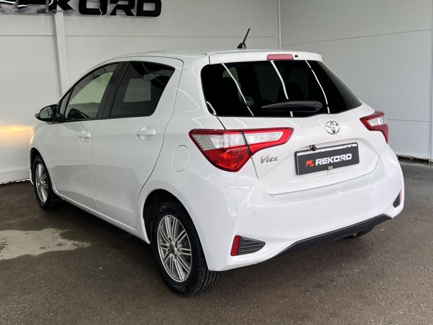 Toyota Vitz III (XP130) Рестайлинг Уфа  - изображение 3