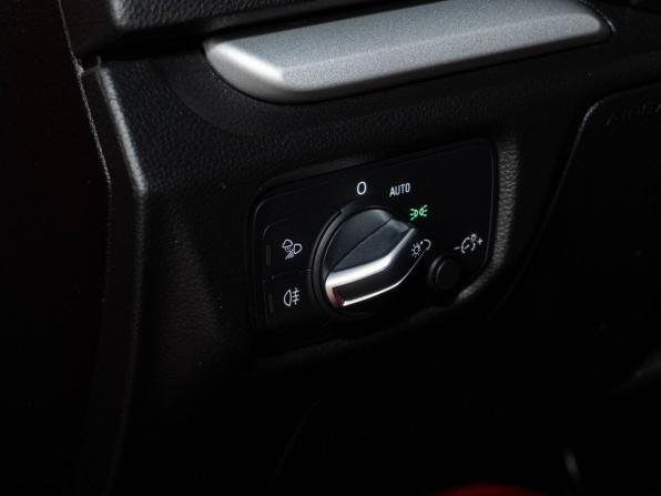 Audi A3 III (8V) Рестайлинг с пробегом 2019 года, цена 1 898 000 рублей, 142067 км, седан, Автокод Объявления