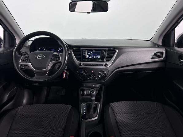Hyundai Solaris II с пробегом 2018 года, цена 1 490 000 рублей, 126239 км, седан, Автокод Объявления