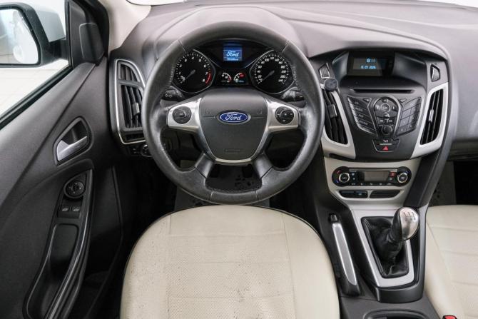 Ford Focus III с пробегом 2013 года, цена 799 000 рублей, 281685 км, хэтчбек, Автокод Объявления