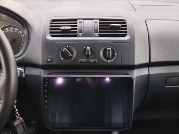 Skoda Fabia II Рестайлинг с пробегом 2012 года, цена 430 000 рублей, 223361 км, хэтчбек, Автокод Объявления