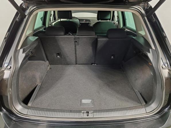 Volkswagen Tiguan II с пробегом 2018 года, цена 2 049 000 рублей, 167603 км, внедорожник, Автокод Объявления