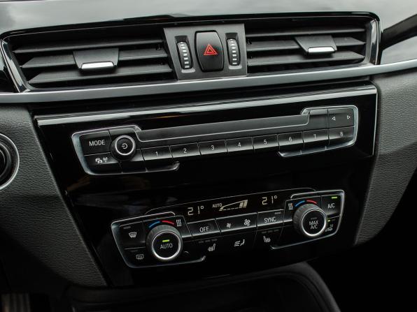 BMW X1 II (F48) Рестайлинг с пробегом 2021 года, цена 2 420 000 рублей, 127150 км, внедорожник, Автокод Объявления