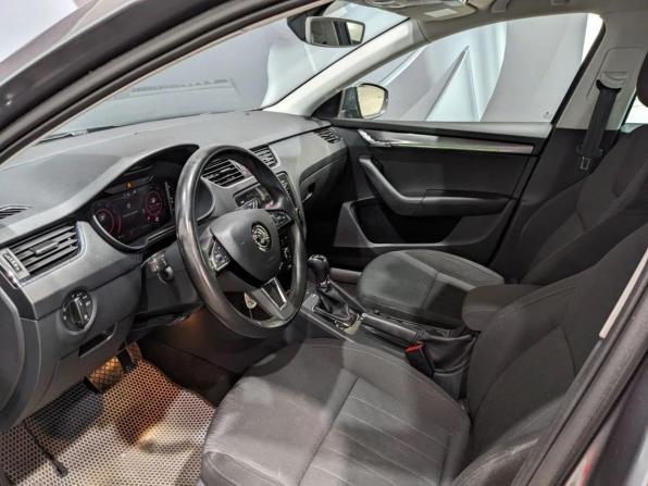 Skoda Octavia III (A7) Рестайлинг с пробегом 2019 года, цена 1 610 000 рублей, 207137 км, лифтбек, Автокод Объявления