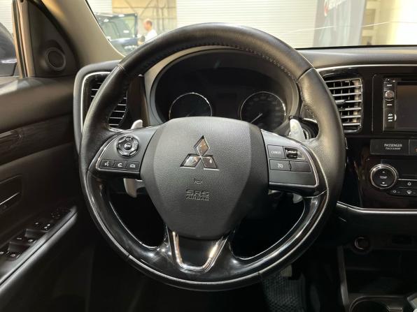 Mitsubishi Outlander III Рестайлинг 2 с пробегом 2015 года, цена 1 515 000 рублей, 192412 км, внедорожник, Автокод Объявления