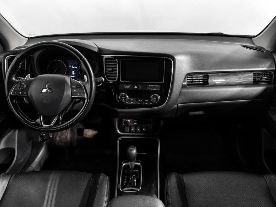 Mitsubishi Outlander III Рестайлинг 2 Санкт-Петербург  - изображение 15
