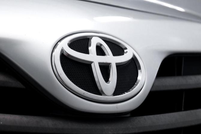Toyota Corolla X (E140 E150) Рестайлинг с пробегом 2012 года, цена 1 049 900 рублей, 273027 км, седан, Автокод Объявления