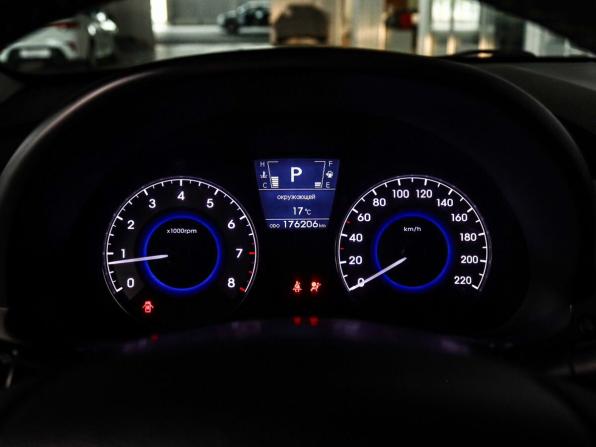 Hyundai Solaris I с пробегом 2012 года, цена 980 000 рублей, 176024 км, седан, Автокод Объявления