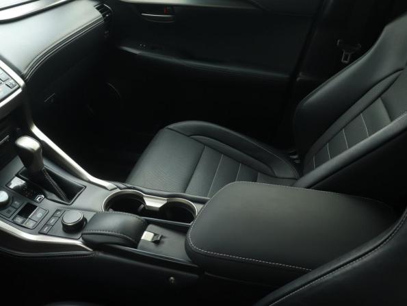 Lexus NX I Рестайлинг с пробегом 2017 года, цена 2 986 500 рублей, 150000 км, внедорожник, Автокод Объявления