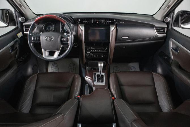 Toyota Fortuner II с пробегом 2017 года, цена 2 899 000 рублей, 155800 км, внедорожник, Автокод Объявления
