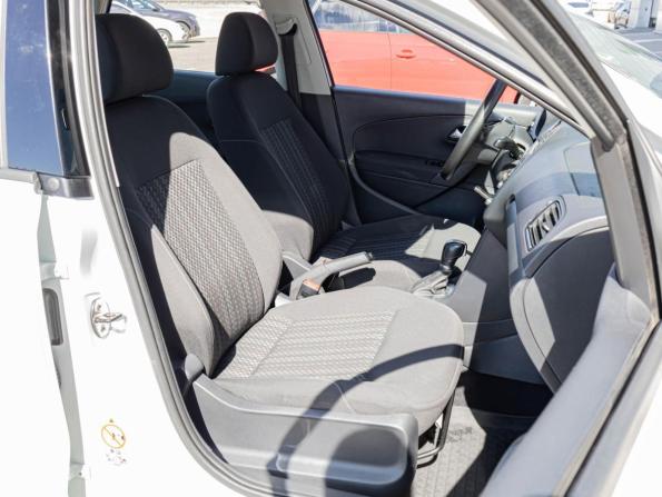 Volkswagen Polo V Рестайлинг с пробегом 2020 года, цена 1 399 000 рублей, 86840 км, седан, Автокод Объявления