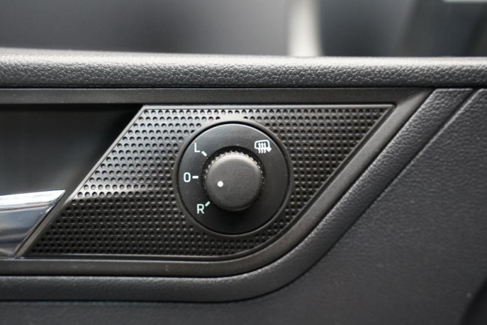 Skoda Rapid I Рестайлинг Крым  - изображение 11