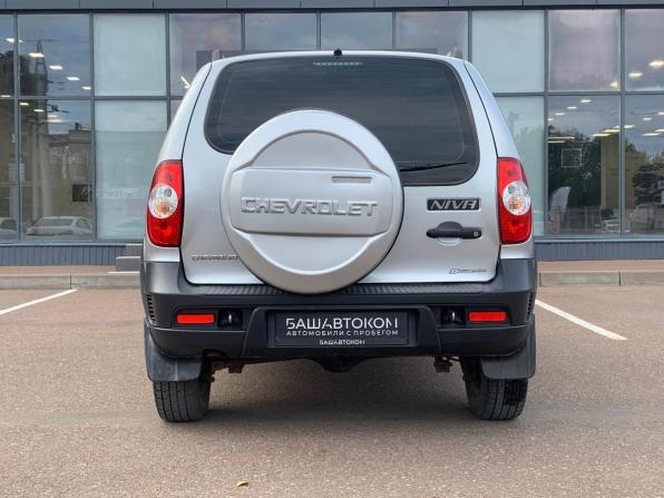 Chevrolet Niva I Рестайлинг с пробегом 2018 года, цена 845 000 рублей, 53070 км, внедорожник, Автокод Объявления