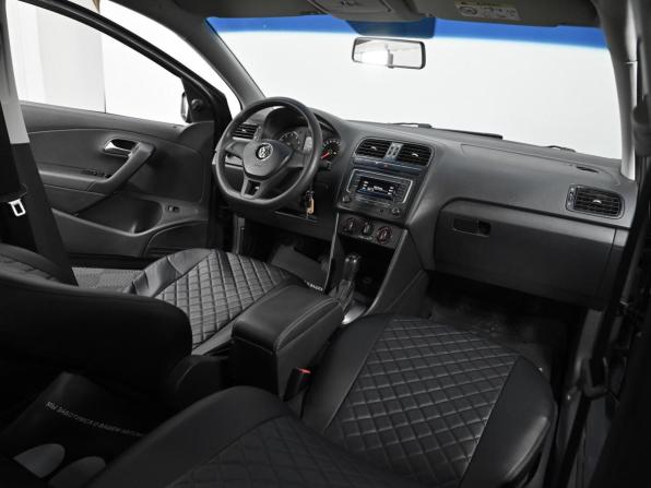Volkswagen Polo V Рестайлинг с пробегом 2016 года, цена 899 000 рублей, 102000 км, седан, Автокод Объявления