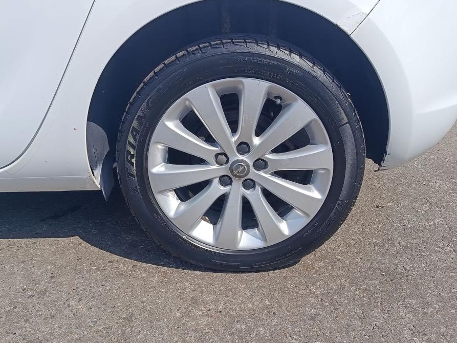 Opel Astra J Москва  - изображение 12
