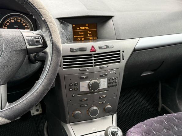 Opel Astra H Рестайлинг с пробегом 2006 года, цена 300 000 рублей, 400000 км, универсал, Автокод Объявления