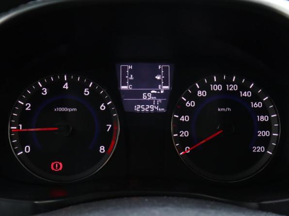 Hyundai Solaris I Рестайлинг с пробегом 2015 года, цена 997 000 рублей, 125256 км, седан, Автокод Объявления