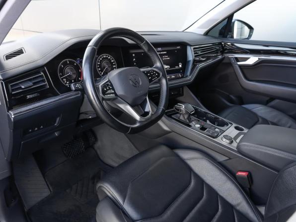 Volkswagen Touareg III с пробегом 2021 года, цена 7 398 000 рублей, 36100 км, внедорожник, Автокод Объявления
