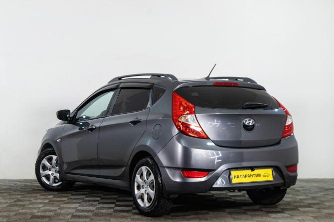 Hyundai Solaris I с пробегом 2012 года, цена 559 000 рублей, 209100 км, хэтчбек, Автокод Объявления