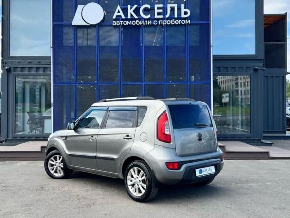 Kia Soul I Рестайлинг с пробегом 2012 года, цена 799 000 рублей, 205000 км, хэтчбек, Автокод Объявления