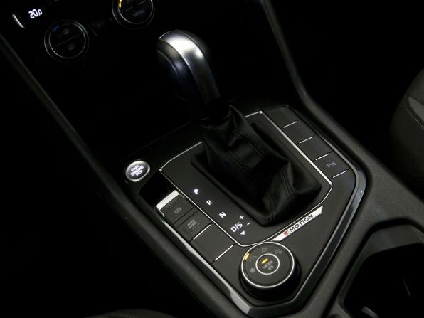 Volkswagen Tiguan II с пробегом 2020 года, цена 2 495 000 рублей, 74000 км, внедорожник, Автокод Объявления