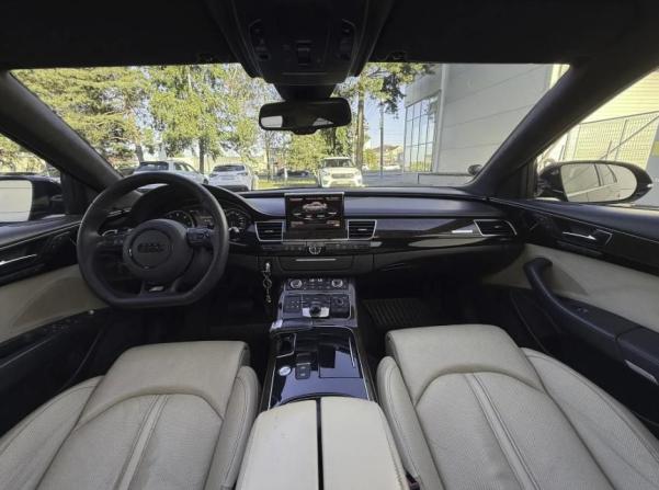 Audi A8 III (D4) с пробегом 2010 года, цена 1 185 000 рублей, 260962 км, седан, Автокод Объявления