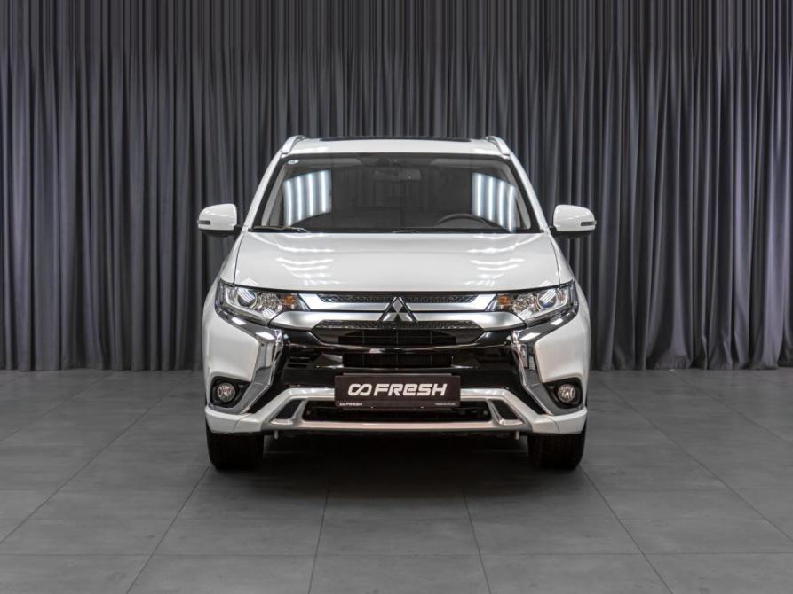 Mitsubishi Outlander III Рестайлинг 3 Тюмень  - изображение 3