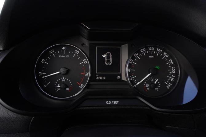Skoda Octavia III (A7) с пробегом 2013 года, цена 999 000 рублей, 219919 км, лифтбек, Автокод Объявления