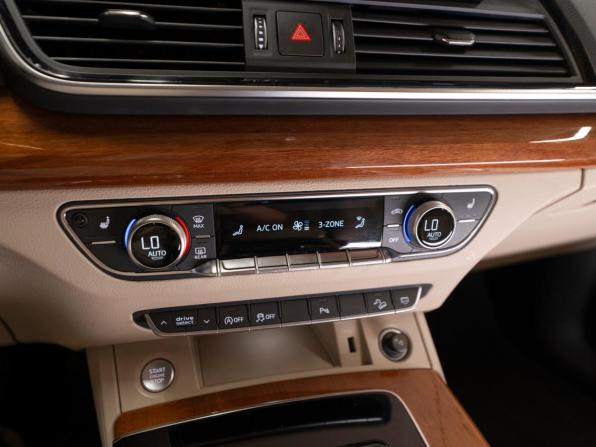 Audi Q5 II (FY) Рестайлинг с пробегом 2020 года, цена 4 050 000 рублей, 107814 км, внедорожник, Автокод Объявления