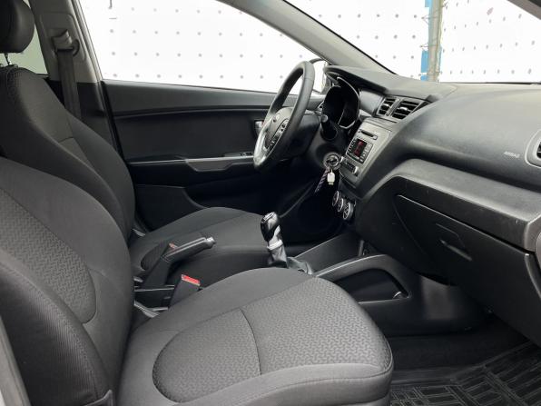Kia Rio III Рестайлинг с пробегом 2017 года, цена 1 130 000 рублей, 73432 км, седан, Автокод Объявления