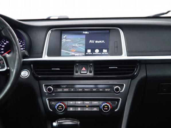 Kia Optima IV Рестайлинг с пробегом 2018 года, цена 1 690 000 рублей, 242651 км, седан, Автокод Объявления