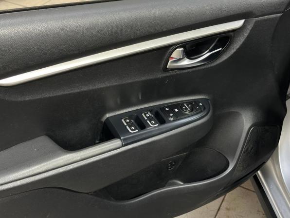 Kia Rio IV Рестайлинг с пробегом 2021 года, цена 1 650 000 рублей, 108033 км, хэтчбек, Автокод Объявления