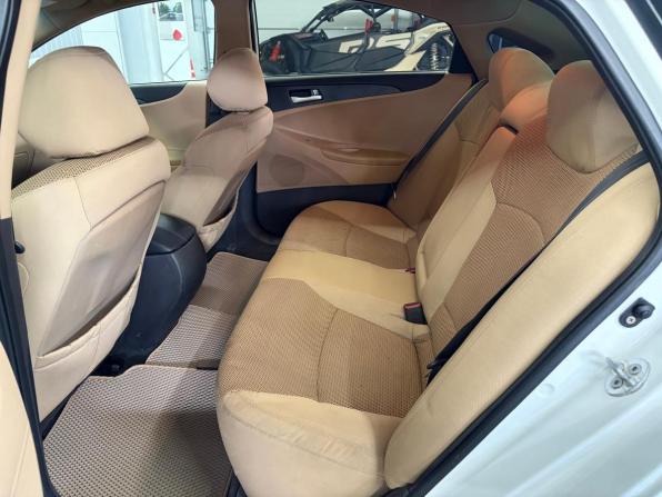 Hyundai Sonata VI (YF) с пробегом 2010 года, цена 1 067 000 рублей, 207800 км, седан, Автокод Объявления
